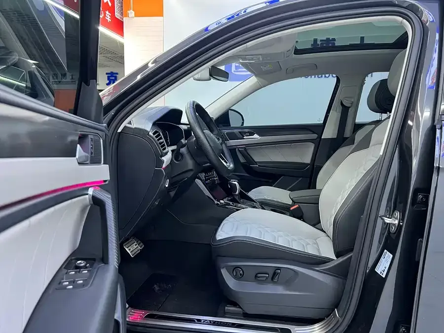 Volkswagen Tayron Tanyue 2023 280TSI 2WD Luxury Plus Advanced Edition 2022 — миниатюра 5