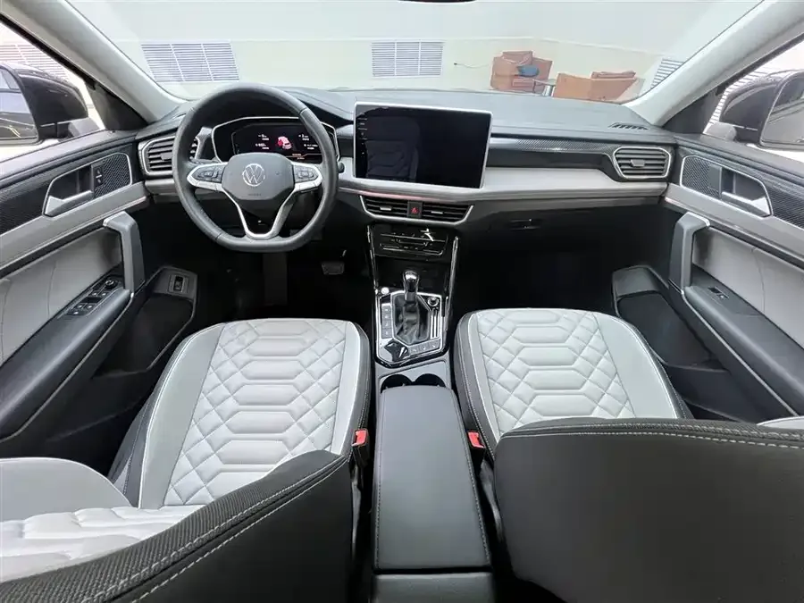 Volkswagen Tayron Tanyue 2023 280TSI 2WD Luxury Plus Advanced Edition 2023 — миниатюра 4