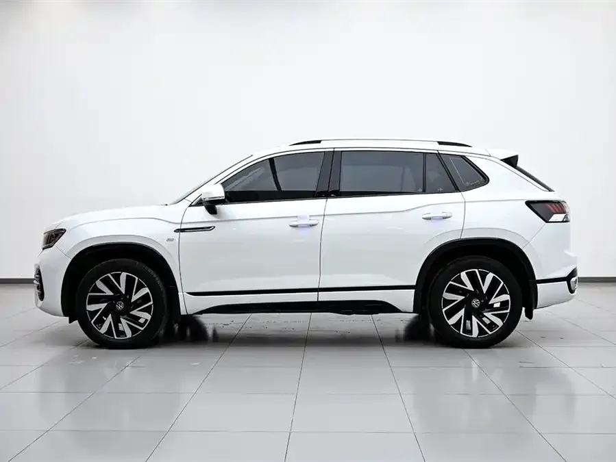 Volkswagen Tayron Tanyue 2023 330TSI 2WD R-Line High Energy Edition 2023 — миниатюра 2