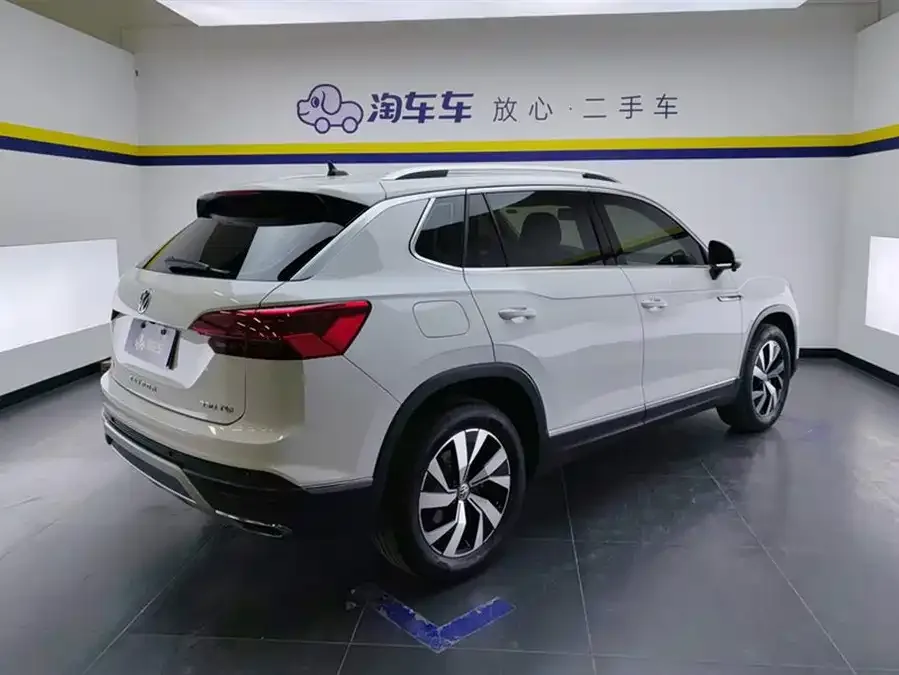 Volkswagen Tayron Tanyue 2021 330TSI 2WD Luxury Smart Edition 2022 — миниатюра 3