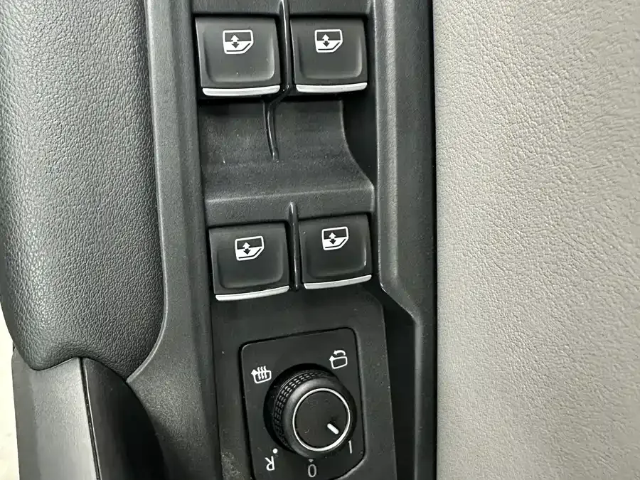 Volkswagen Tayron Tanyue 2023 280TSI 2WD Luxury Plus Advanced Edition 2023 — миниатюра 5