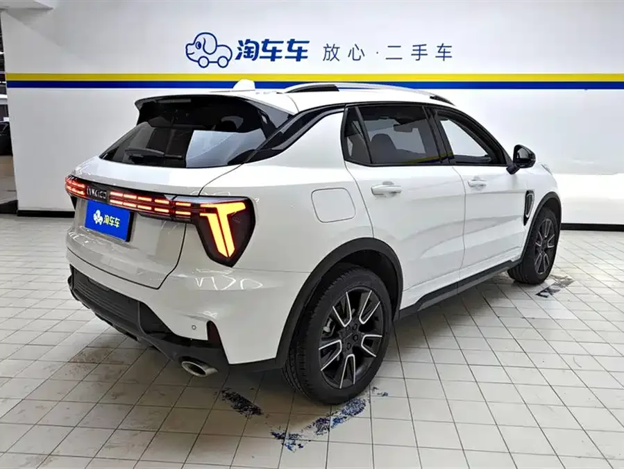 Lynk & Co 01 Lynk & Co 01 2023 2.0TD 2WD Pro 2023 — миниатюра 3