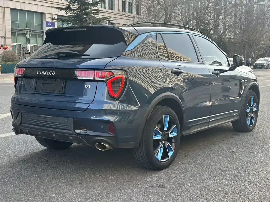 Lynk & Co 01 Lynk & Co 01 2021 2.0TD 2WD Yao Pro 2022 — миниатюра 5