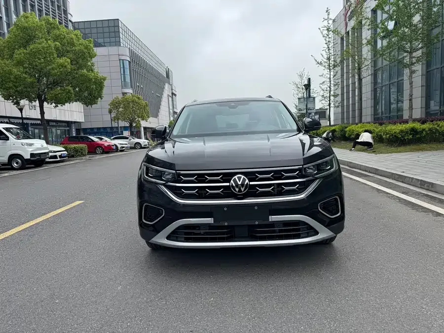 Volkswagen Tayron Tanyue 2023 330TSI 2WD Luxury Plus Advanced Edition 2024 — миниатюра 3