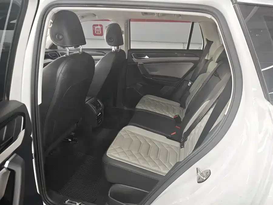 Volkswagen Tayron Tanyue 2022 330TSI two-wheel drive luxury smart connected version Plus 2023 — миниатюра 2