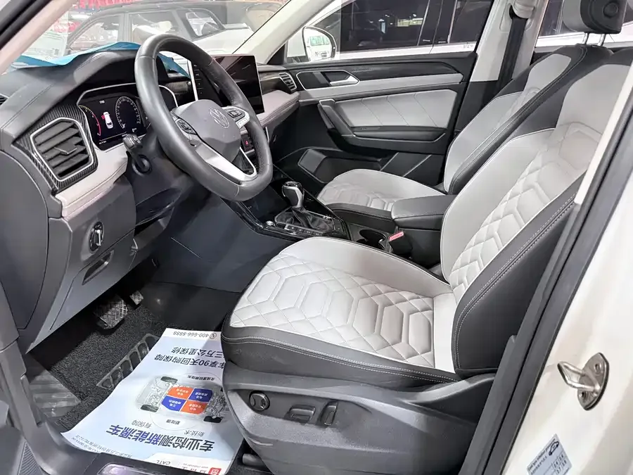 Volkswagen Tayron Tanyue 2023 300TSI 2WD Luxury Plus Advanced Edition 2023 — миниатюра 4