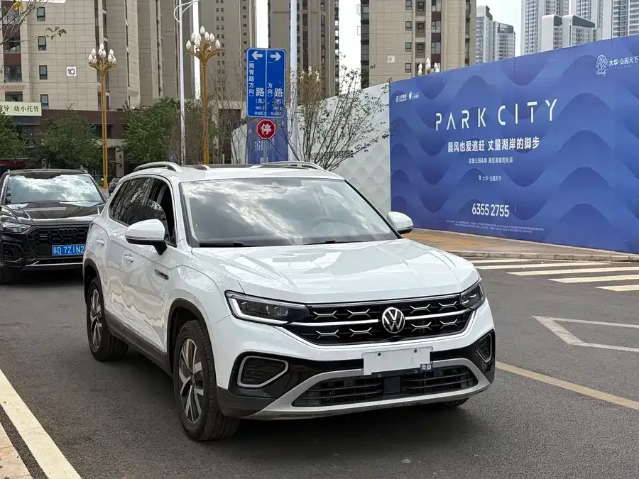 Volkswagen Tayron Tanyue 2023 330TSI 2WD Luxury Plus Advanced Edition 2023 — миниатюра 3