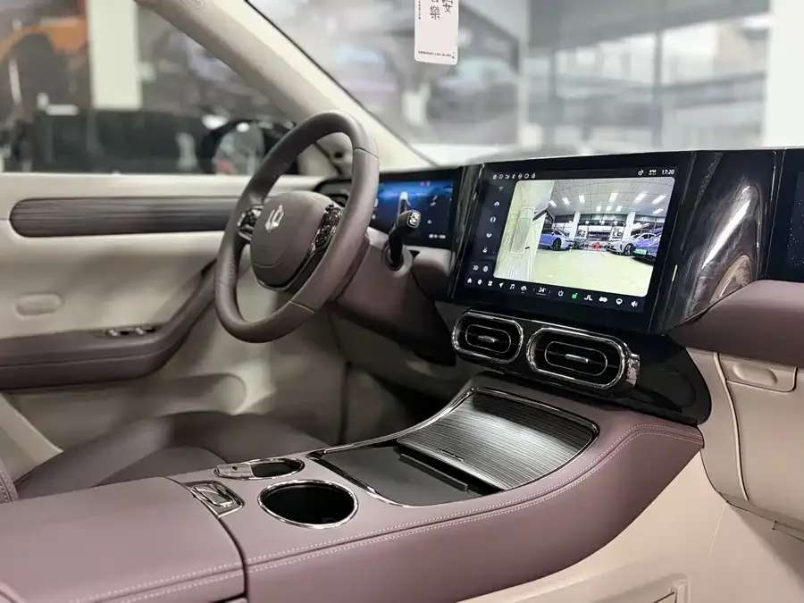 Leapmotor C11 Leapmotor C11 2023 Pure Electric 500 Smart Edition 2023 — миниатюра 4