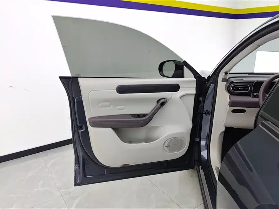Leapmotor C11 Leapmotor C11 2024 Pure Electric 580 Premium Edition 2025 — миниатюра 4