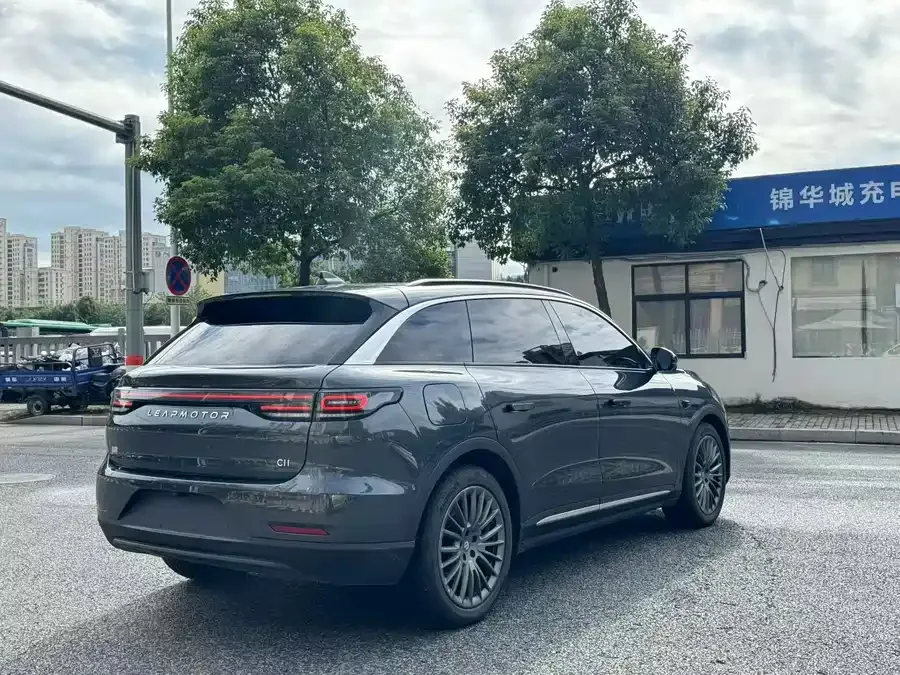 Leapmotor C11 Leapmotor C11 2024 Pure Electric 580 Premium Edition 2025 — миниатюра 4