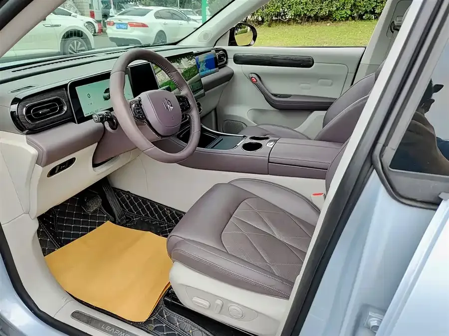 Leapmotor C11 Leapmotor C11 2024 Extended Range 300 Smart Edition 2024 — миниатюра 4