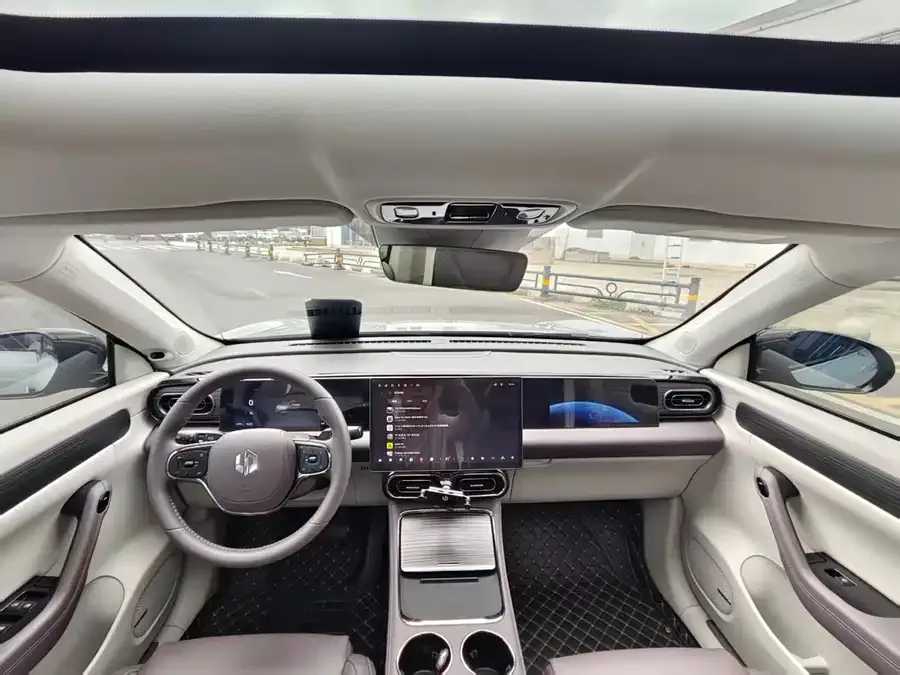 Leapmotor C11 Leapmotor C11 2024 Pure Electric 580 Premium Edition 2024 — миниатюра 2