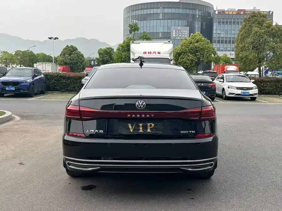 Volkswagen Passat Passat 2024 380TSI Star Elite Edition 2024 — миниатюра 2