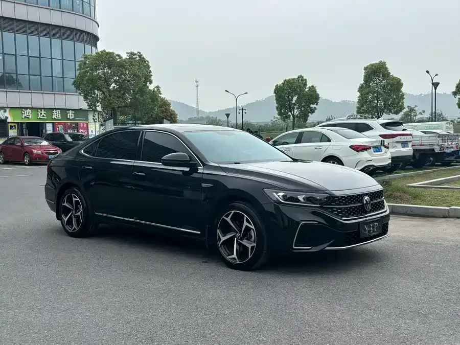 Volkswagen Passat Passat 2024 380TSI Star Elite Edition 2024 — миниатюра 3