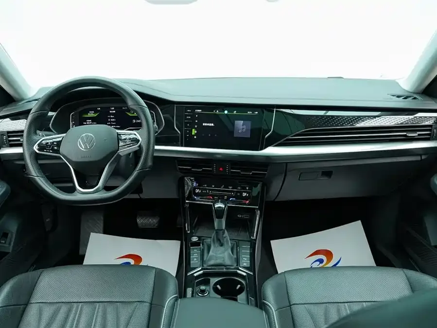 Volkswagen Passat Passat 2023 330TSI Starry Sky Deluxe Edition 2023 — миниатюра 4