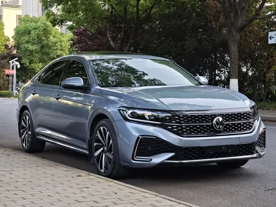 Volkswagen Passat Passat 2022 330TSI Star Elite Edition 2022 — миниатюра 3