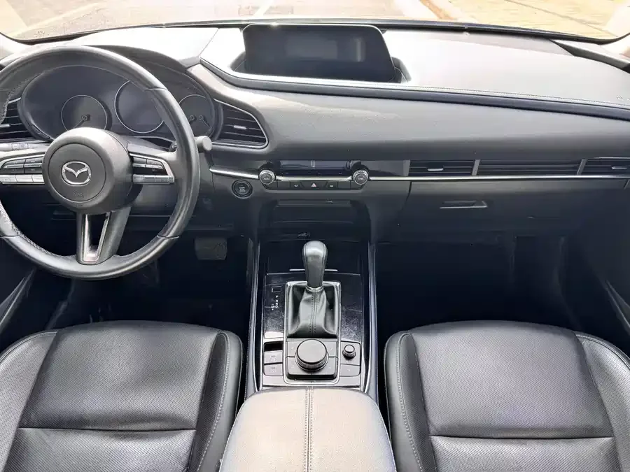 Mazda CX-30 2022 2.0L Automatic Elegance Edition 2022 — миниатюра 2
