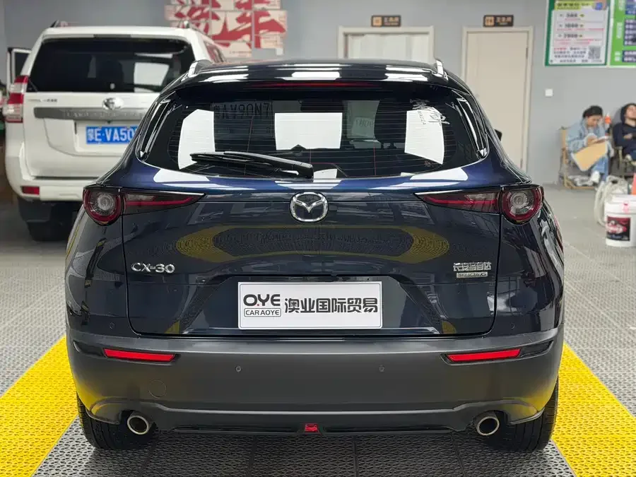 Mazda CX-30 2022 2.0L Automatic Obsidian Edition 2023 — миниатюра 2