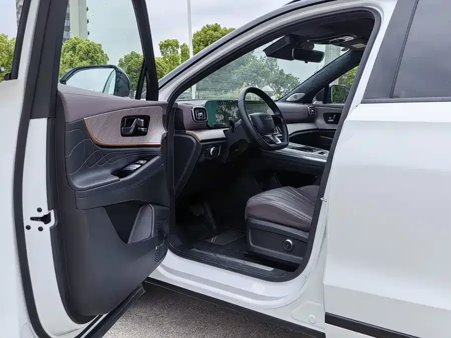 Chery Tiggo 9 Tiggo 9 2025 2.0T dual-clutch 2WD comfort version 5 seats 2024 — миниатюра 2