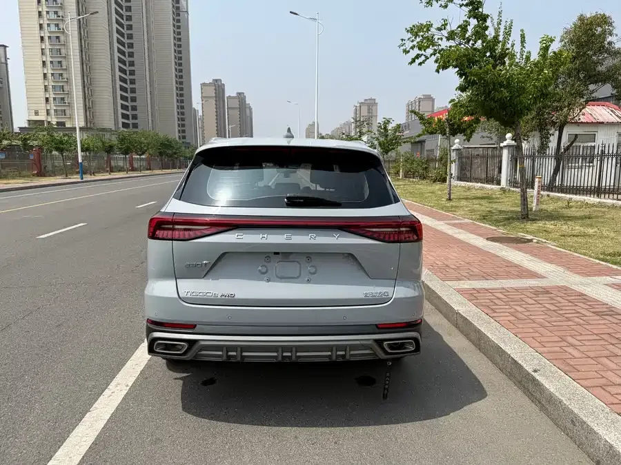 Chery Tiggo 8 PRO Tiggo 8 PRO 2022 290T 2WD Sky Edition 5 Seaters 2022 — миниатюра 2