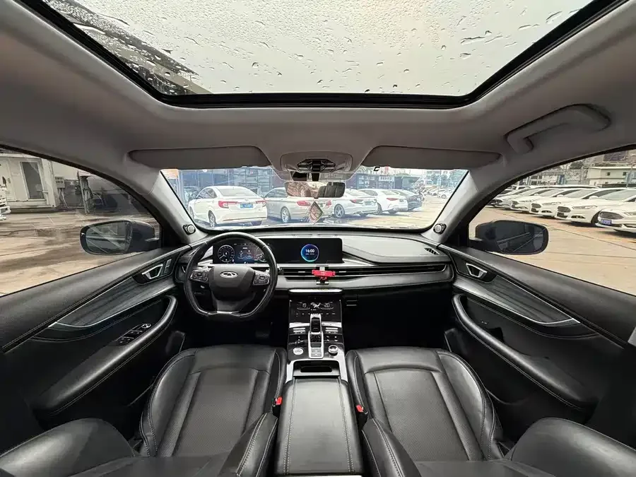 Chery Tiggo 8 PLUS Tiggo 8 PLUS 2022 290TGDI DCT Luxury Edition 2022 — миниатюра 2