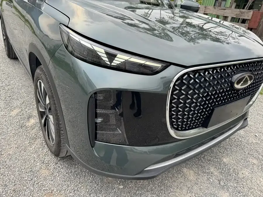 Chery Tiggo 8 PLUS Tiggo 8 PLUS 2025 290TGDI DCT Premium Edition 2024 — миниатюра 3