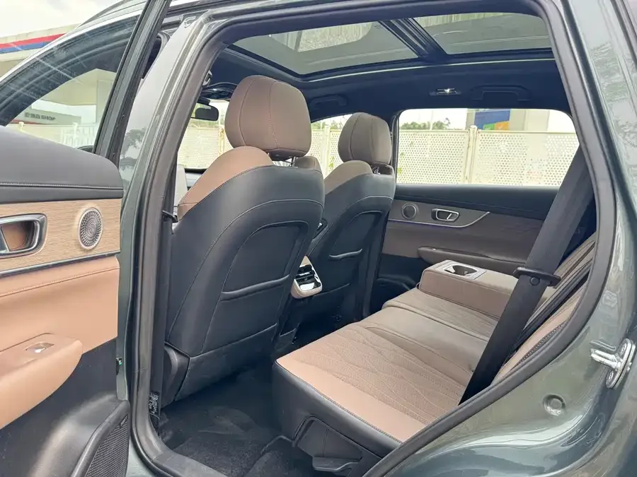 Chery Tiggo 8 PLUS Tiggo 8 PLUS 2025 290TGDI DCT Premium Edition 2024 — миниатюра 4