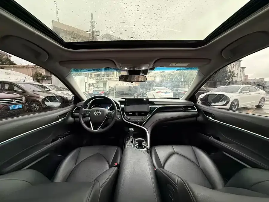 Toyota Camry Camry 2021 2.0G Deluxe Edition 2022 — миниатюра 2