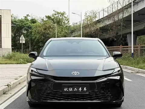 Toyota Camry 2025 купить в Москве