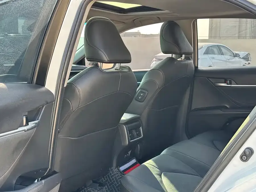 Toyota Camry Camry 2023 2.0G Deluxe Edition 2023 — миниатюра 2
