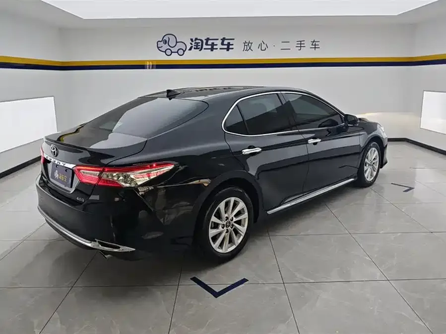 Toyota Camry Camry 2023 2.0G Deluxe Edition 2024 — миниатюра 3