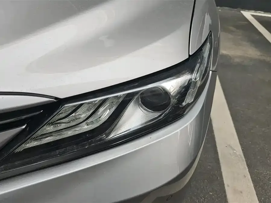 Toyota Camry Camry 2021 2.0G Deluxe Edition 2022 — миниатюра 2