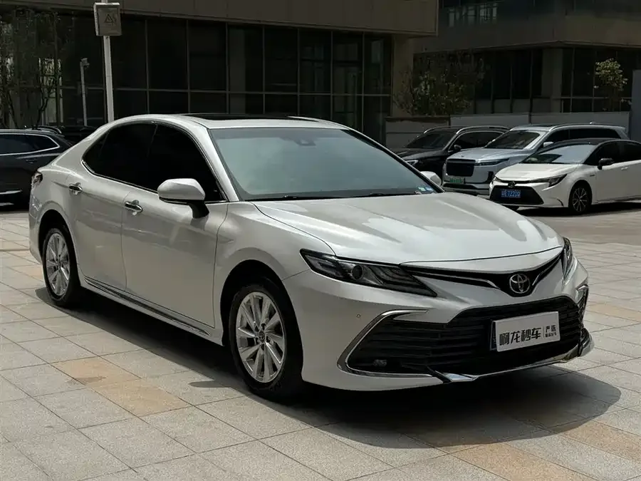 Toyota Camry Camry 2023 2.0G Deluxe Edition 2023 — миниатюра 2