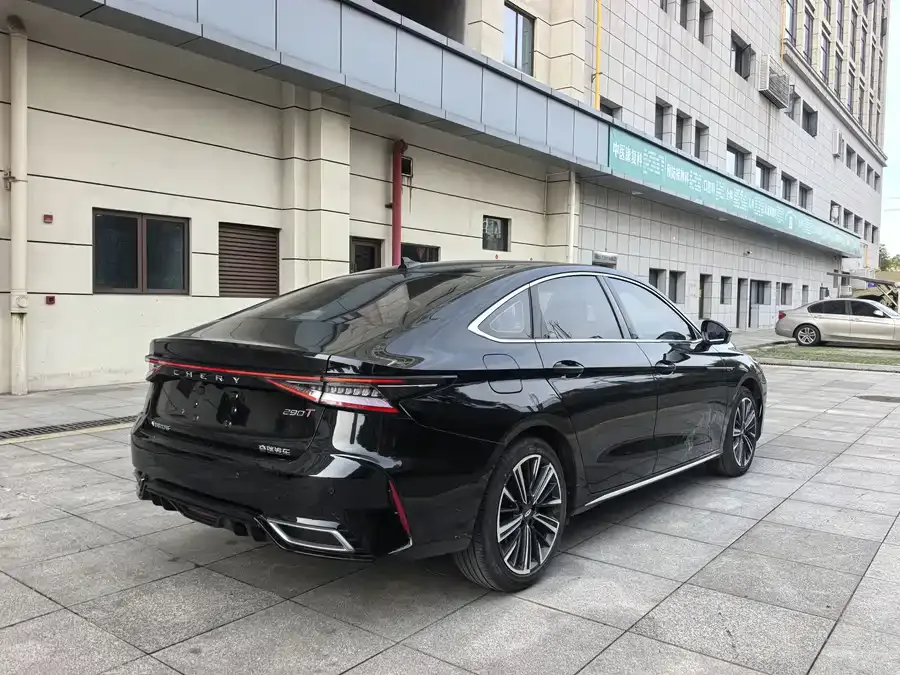 Chery Arrizo 8 Arrizo 8 2024 1.6T DCT Intelligent 2024 — миниатюра 2
