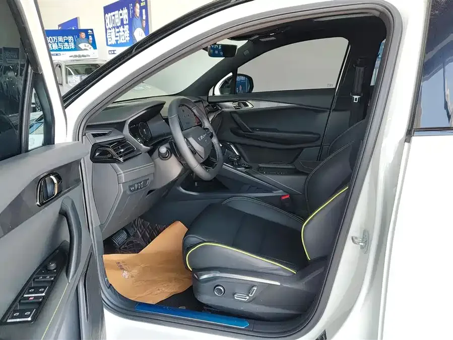 Lynk & Co 06 Lynk & Co 06 2023 Remix 1.5T Halo 2023 — миниатюра 3