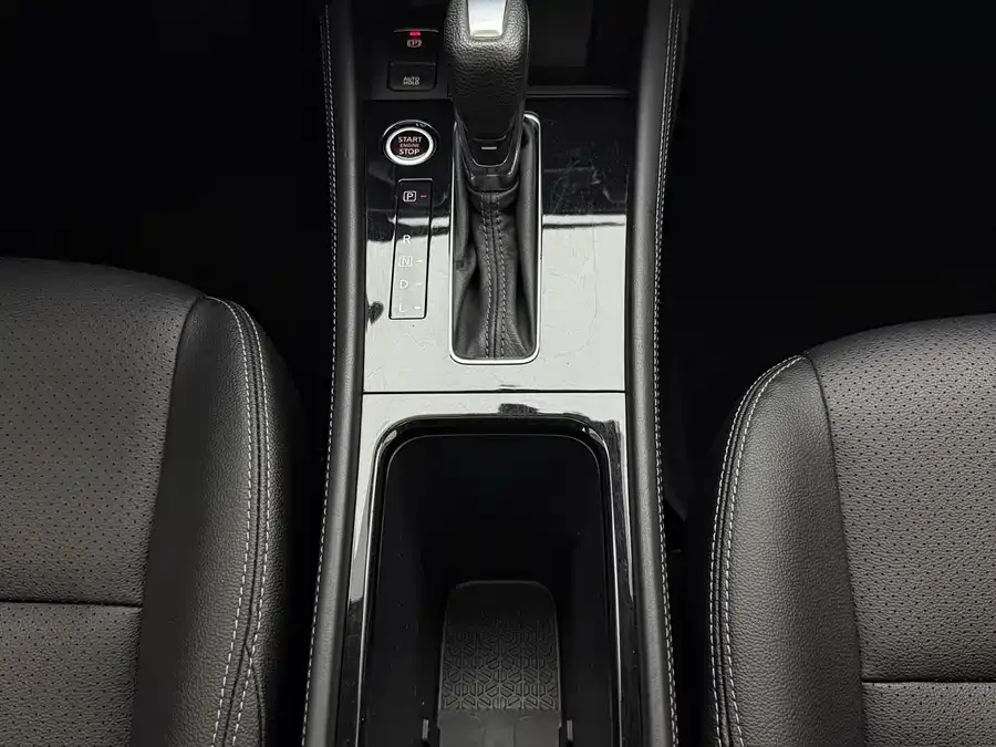 Nissan Kicks Kicks 2022 1.5L CVT XV Luxury Edition 2022 — миниатюра 5