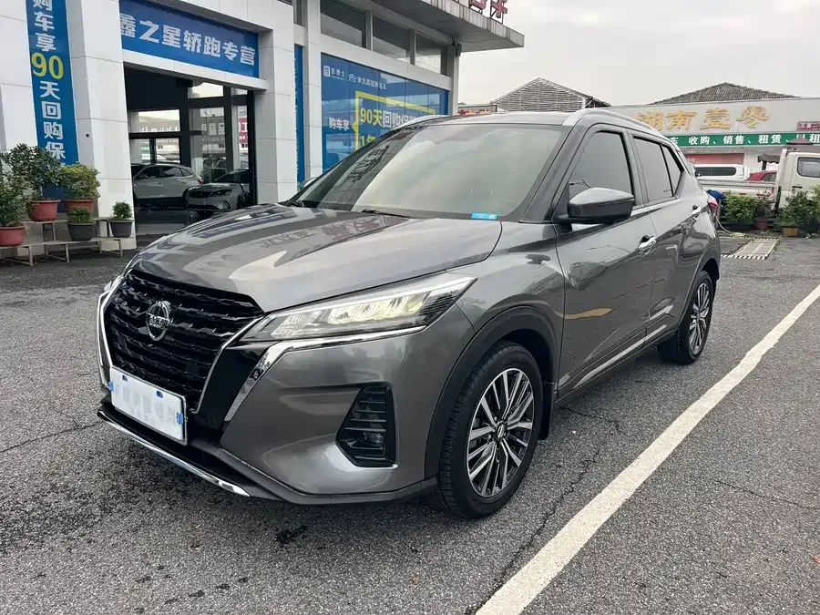 Nissan Kicks Kicks 2022 1.5L CVT XV Luxury Edition 2022 — фото 1, купить с доставкой в Москву
