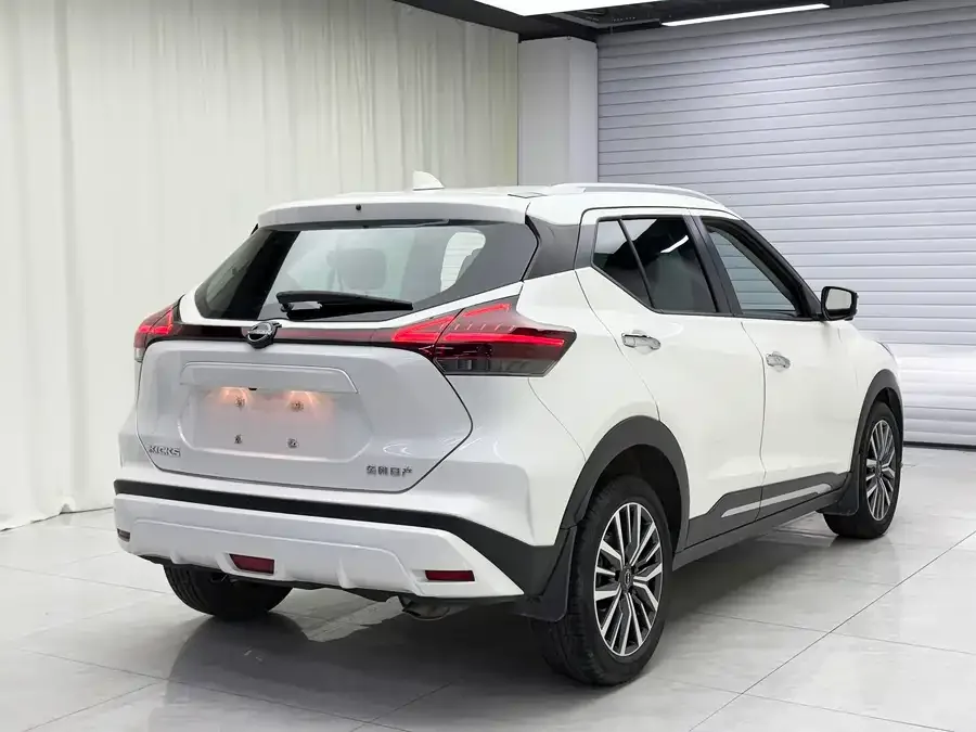 Nissan Kicks 2023 Kicks 1.5L Sport Edition: A luxurious and powerful luxury model 2023 — миниатюра 5