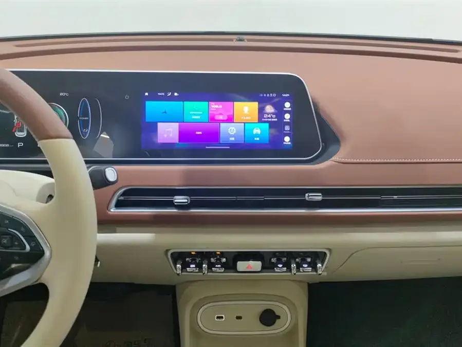 ORA good cat ORA Good Cat 2024 401km Luxury Model 2024 — миниатюра 4
