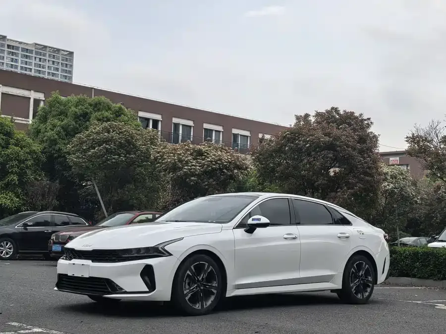 Kia K 5 2021 270T CVVD New Edition 2023 — фото 1, купить с доставкой в Москву