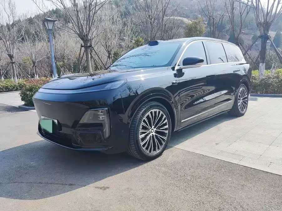 Deepal dark blue S09 Dark Blue S09 2025 4WD Ultra+ Premium Edition 2025 — фото 1, купить с доставкой в Москву