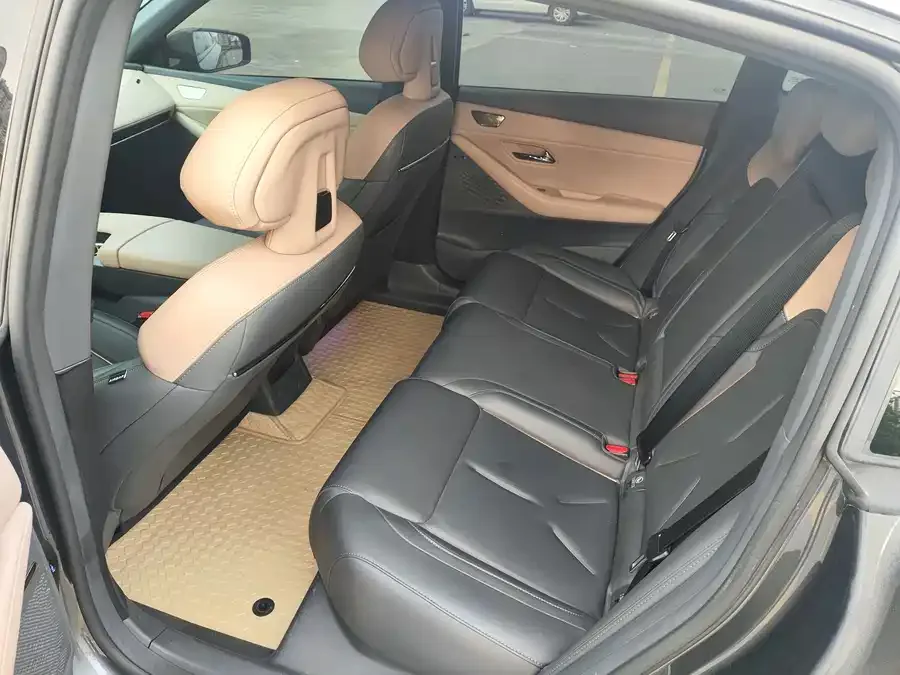 Deepal dark blue SL03 Dark Blue SL03 2022 1.5L 1200 Extended Range Edition 2023 — миниатюра 2