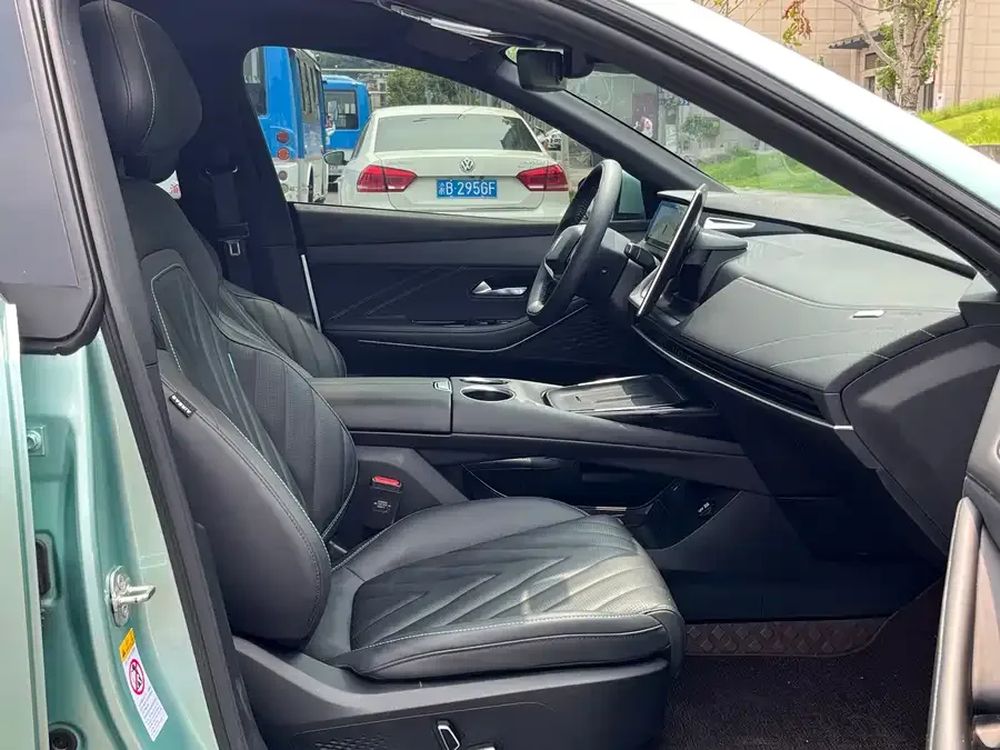 Deepal dark blue SL03 Dark Blue SL03 2023 200Max Extended Range Edition 2024 — миниатюра 5