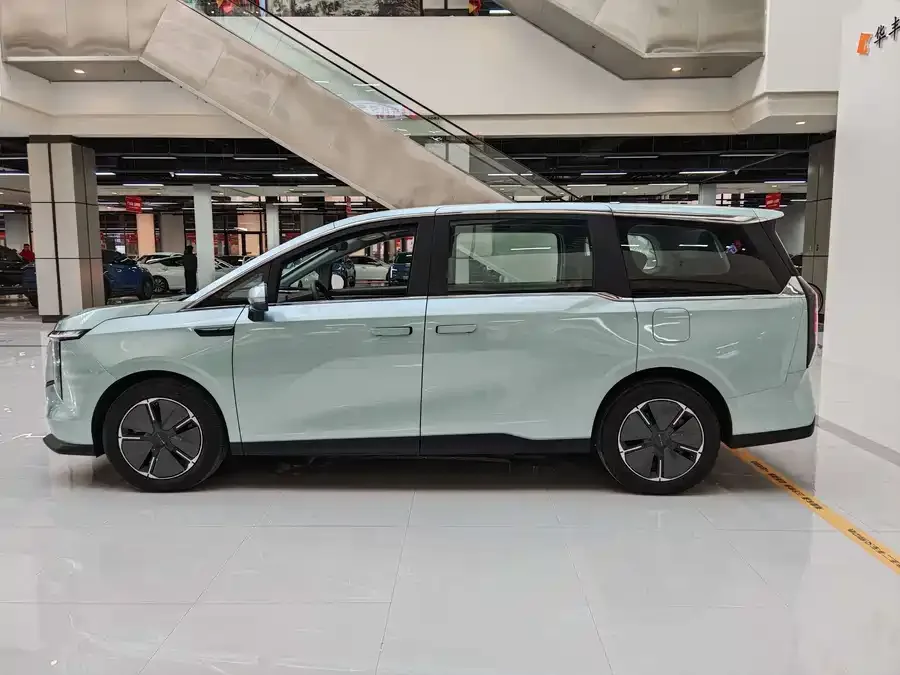 Maxus Dajia 7 Dajia 7 2024 Super Hybrid Long Range Edition Enjoyable Edition 2025 — миниатюра 4