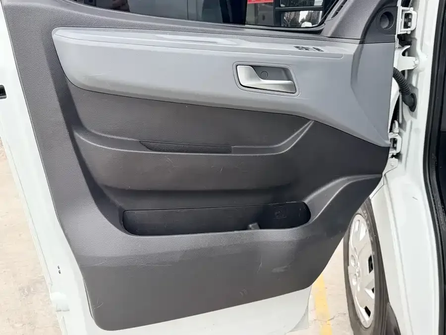 Maxus Xintu V80 Xintu V80 2024 Aoyuntong Value Edition 6AMT Long Wheelbase Mid-Roof 127Ps 6/7/8/9 Seats 2024 — миниатюра 4