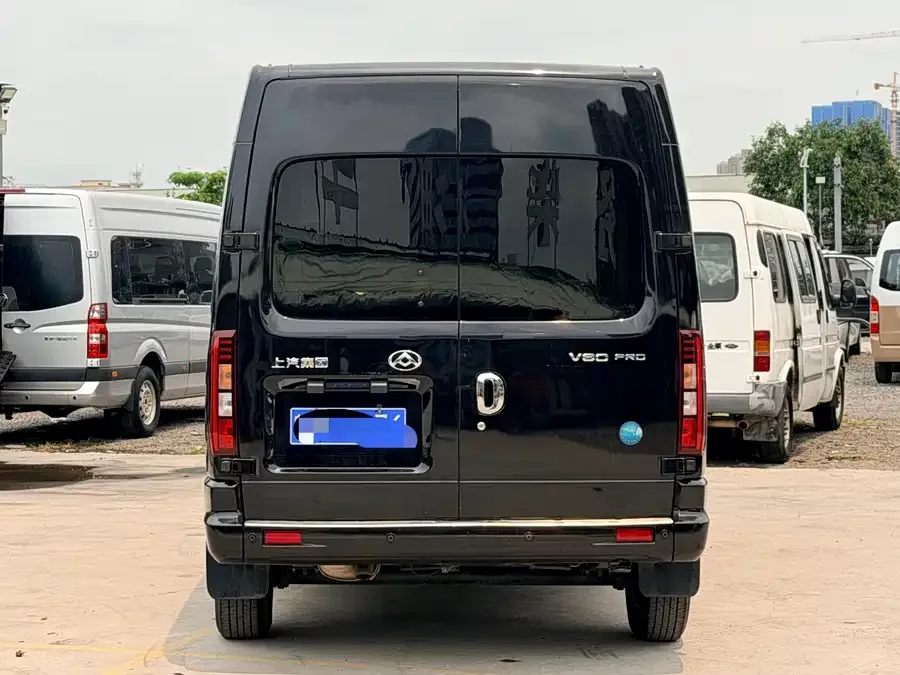 Maxus Xintu V80 Xintu V80 2024 PRO Commercial Travel 6MT Long Wheelbase Mid-Roof 147Ps 9 Seats 4 Rows Non-Commercial 2024 — миниатюра 2