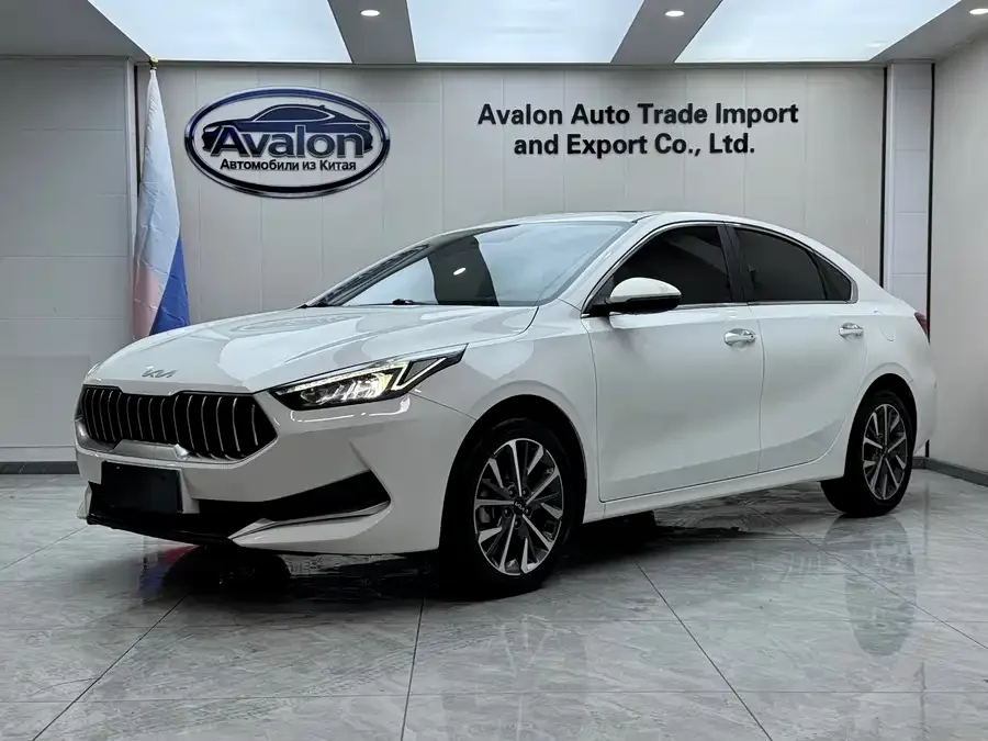 Kia K3 2021 facelift 1.5L CVT fashion version 2022 — фото 1, купить с доставкой в Москву