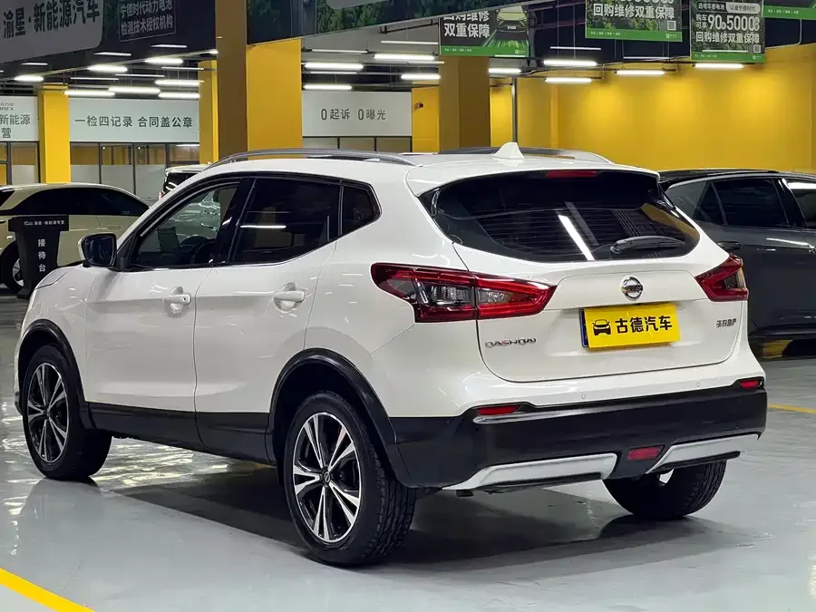 Nissan Qashqai Qashqai 2022 2.0L CVT XV Prem Luxury Edition 2022 — миниатюра 2