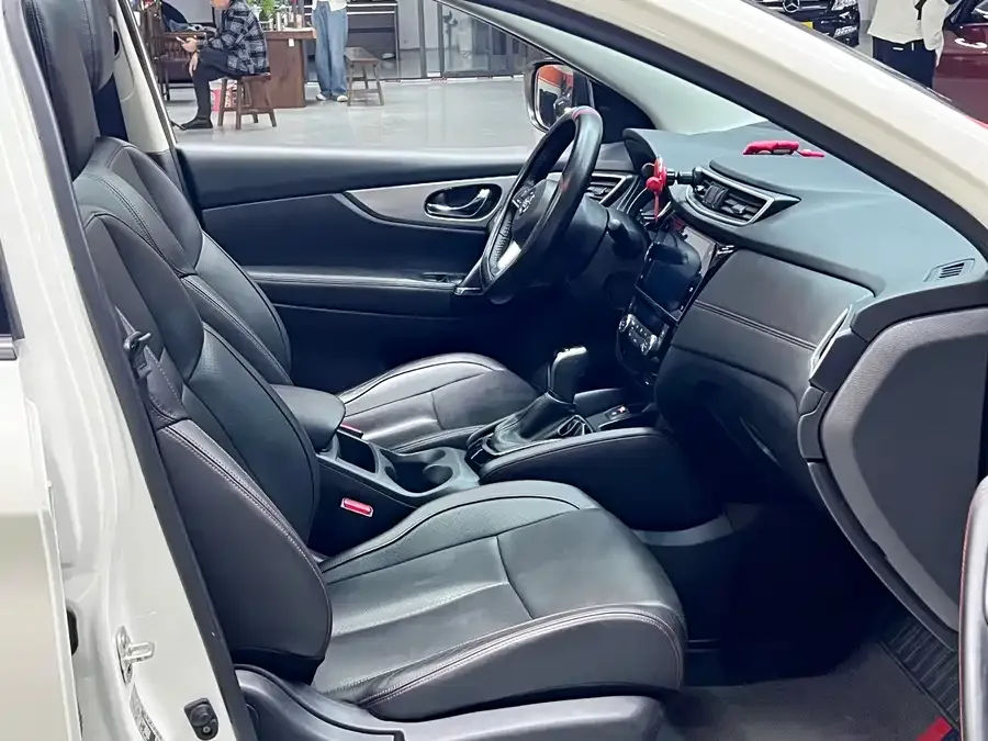 Nissan Qashqai Qashqai 2022 2.0L CVT XV Prem Luxury Edition 2022 — миниатюра 3
