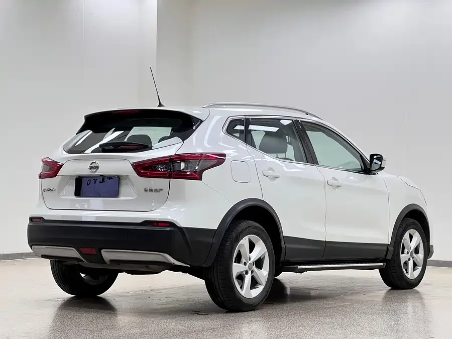 Nissan Qashqai Qashqai 2022 2.0L CVT XV Smart Edition 2023 — миниатюра 2